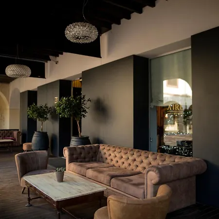 Aire & Ancient Baths 4* אלמריה