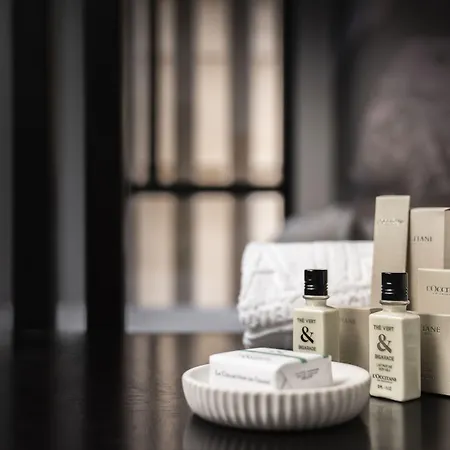 Aire & Ancient Baths מלון